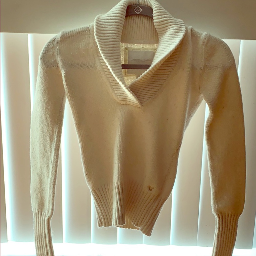American Eagle Sweater